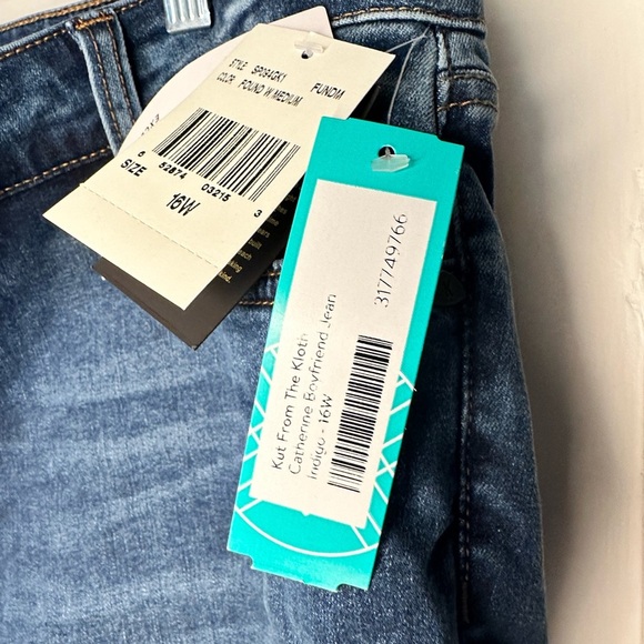 Kut from the Kloth Catherine Boyfriend Jeans Size 16W Medium indigo cuff Denim - Picture 12 of 14